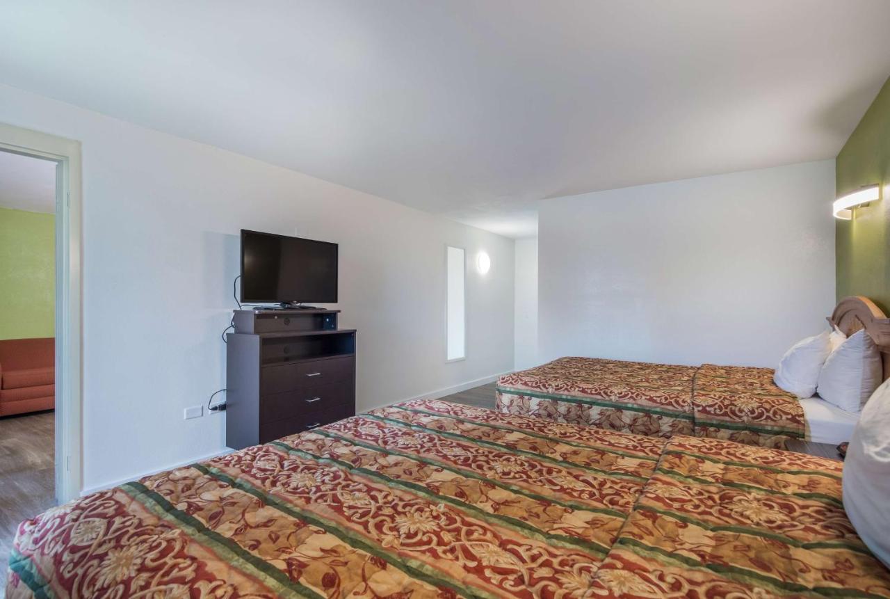 Hotel Oriskany ภายนอก รูปภาพ