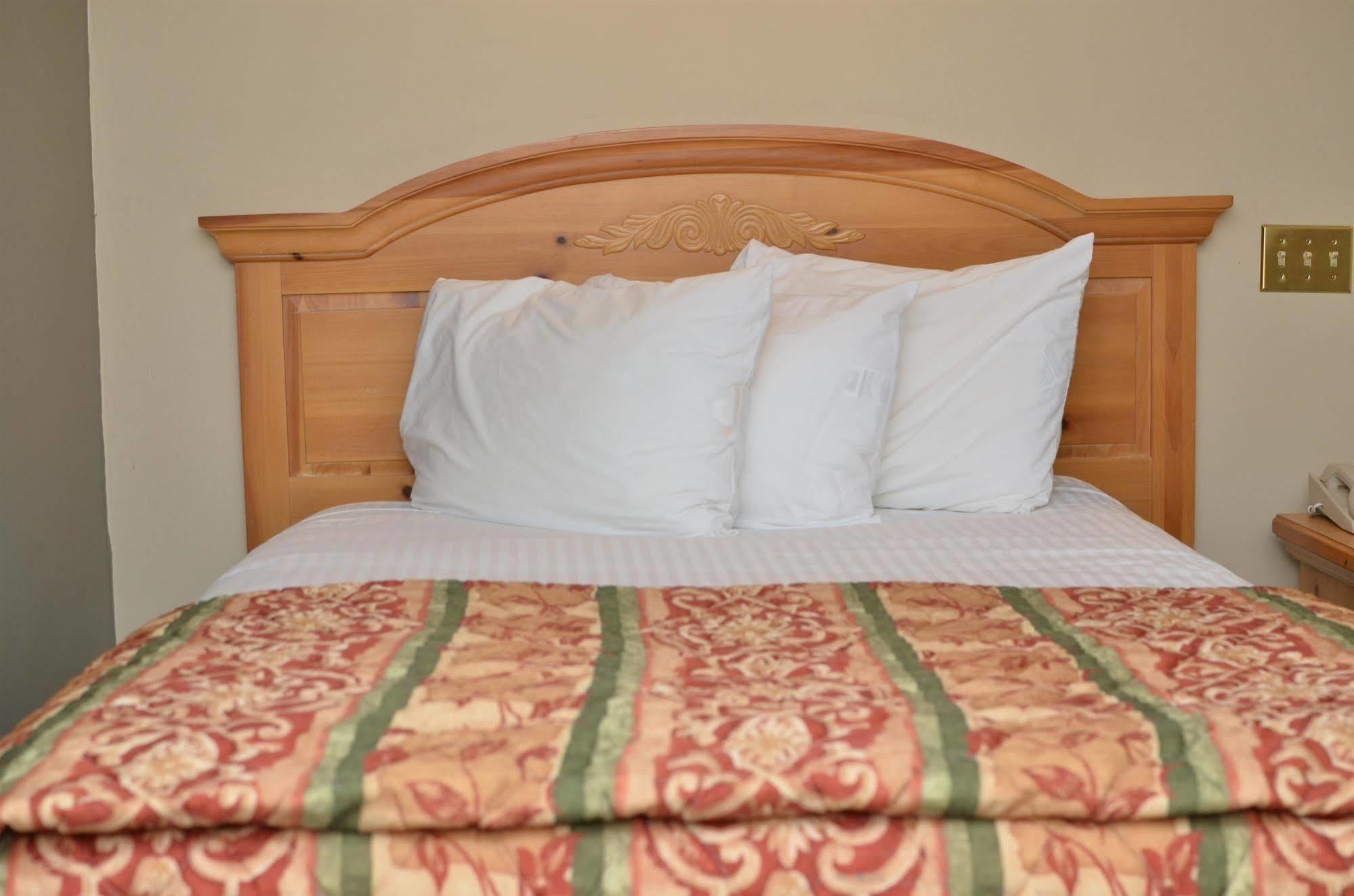 Hotel Oriskany ภายนอก รูปภาพ
